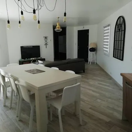 Belle Maison Neuve Pour 9 Personnes Дом отдыха *